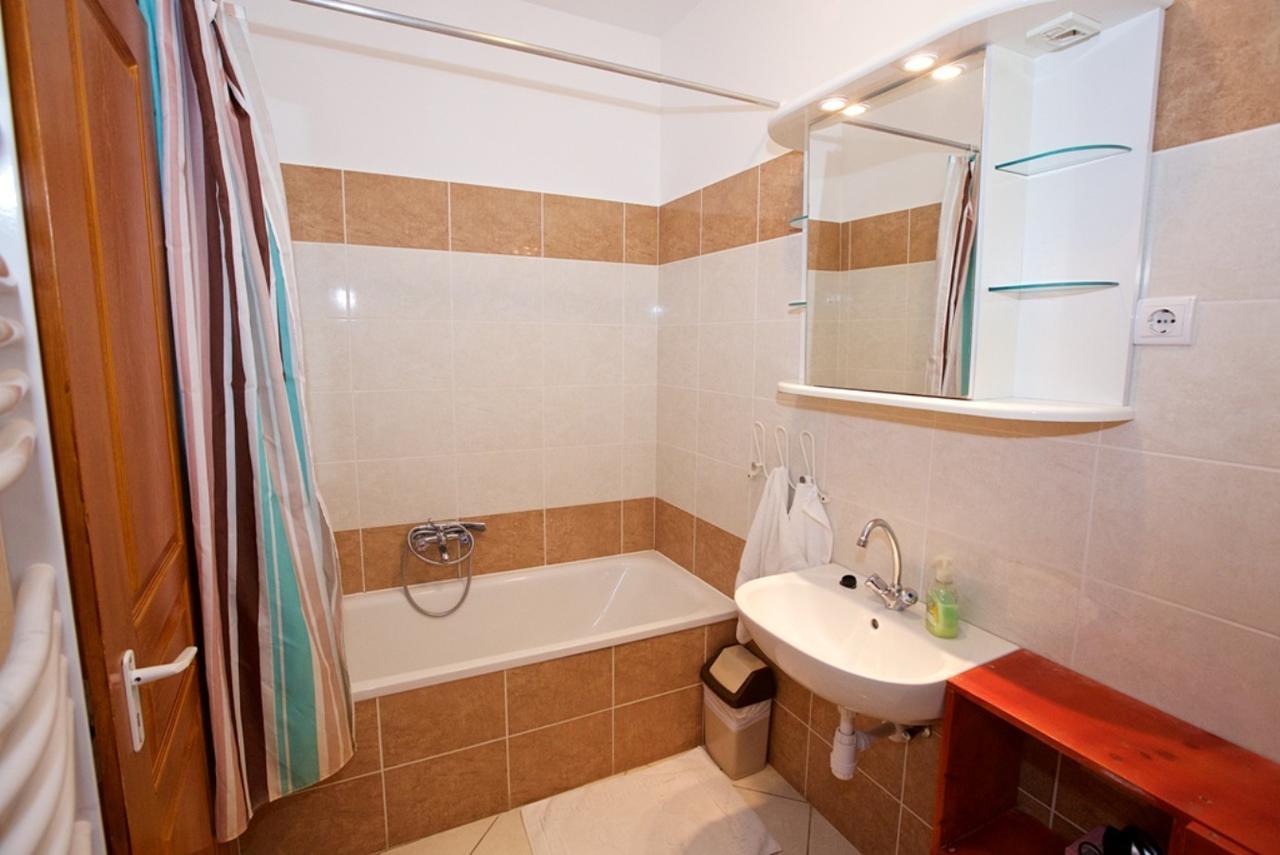 Zoli Apartmanok-Maya Koelcsey 34-36 Hajdúszoboszló Exterior foto